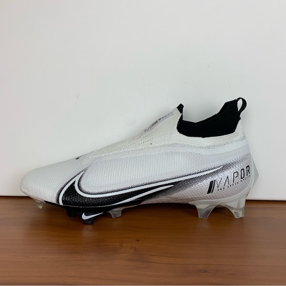 Nike Vapor Edge Elite 360 Flyknit Football Cleats - Picture 9 of 12